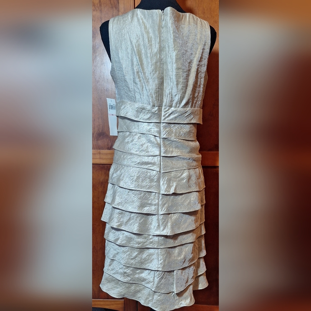 🍾NWT LONDON TIMES sleeveless midi dress. Size 10 - Picture 4 of 8